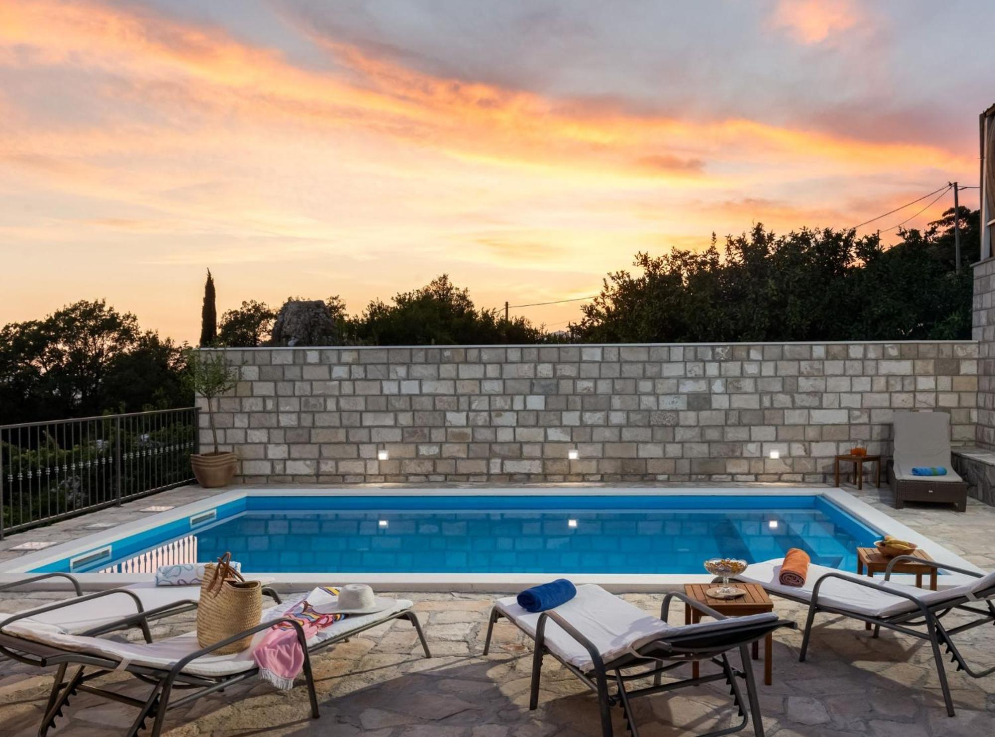 Villa Source With Private Pool Pridvorje Экстерьер фото